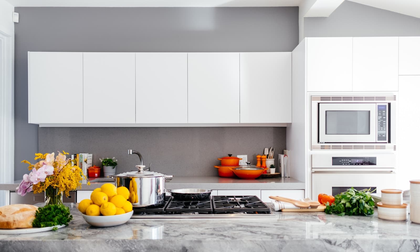 The suite’s complete kitchen